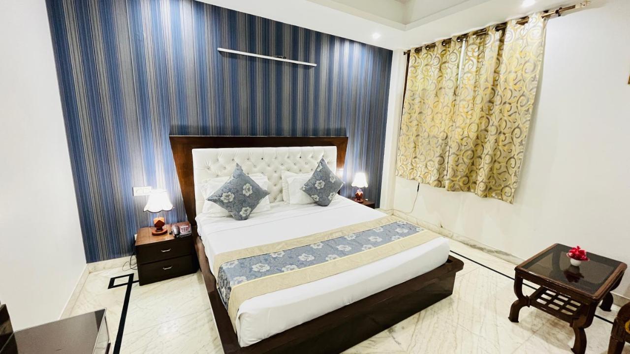 Hotel Starline Sector 28 Gurgáon Kültér fotó