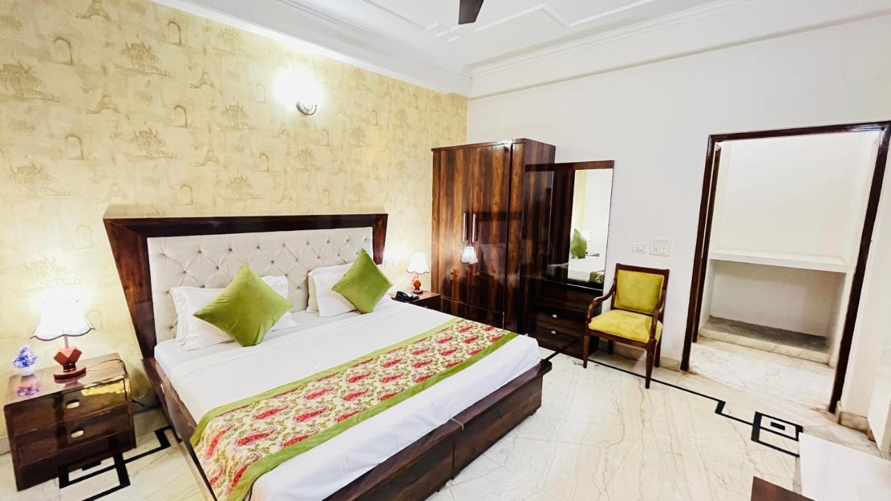 Hotel Starline Sector 28 Gurgáon Kültér fotó