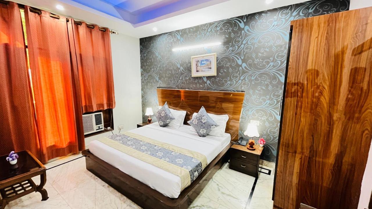 Hotel Starline Sector 28 Gurgáon Kültér fotó